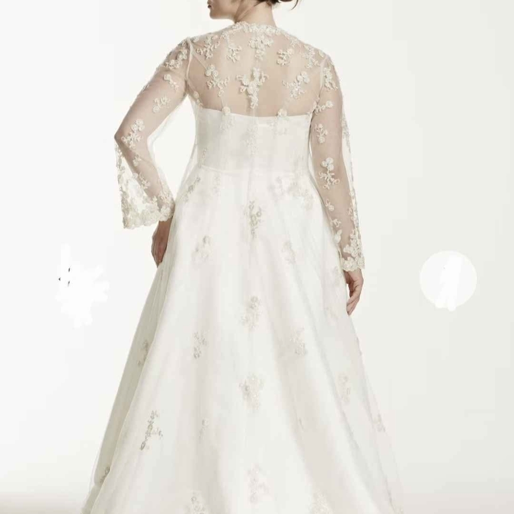 David's Bridal Ivory Lace Long Sleeve Dress - Picture 8 of 10